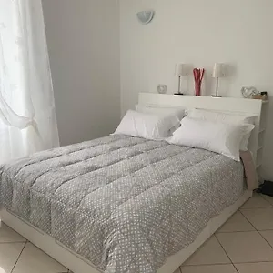 casa-vacanze-linda.hotelitalianriviera.com/